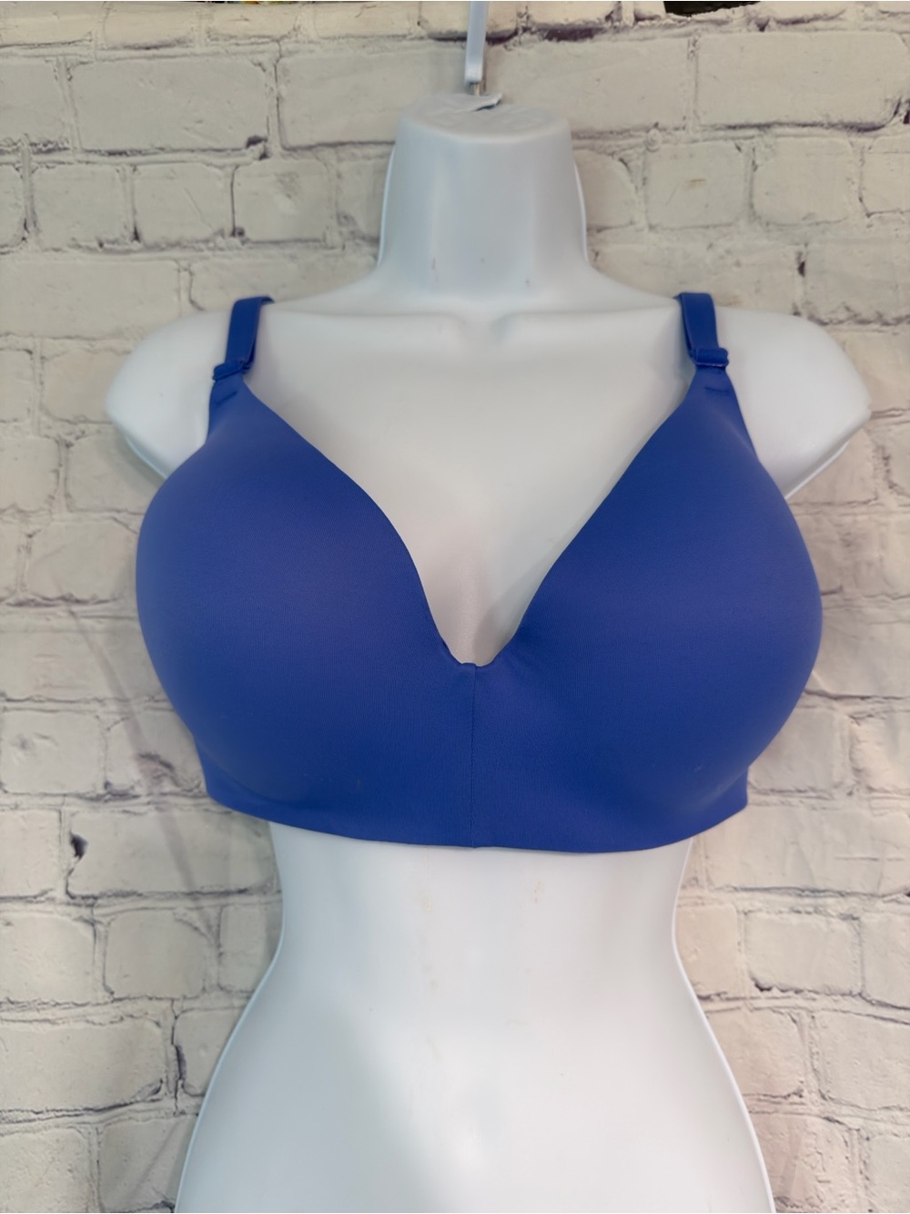 Victoria's Secret PINK Blue Wireless Push Up T-Shirt Bra 38DD